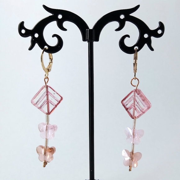Princely Affairs Pawn Shop Jewelry - Stunning Pink Butterfly Dangling Earrings